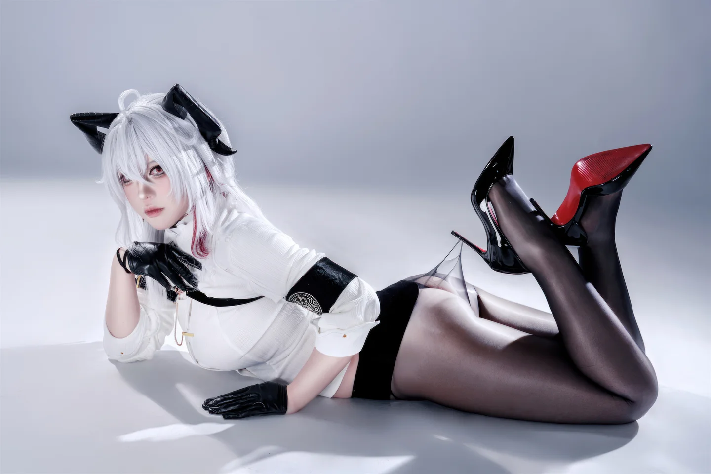 半半子 - No.101 鸣潮·赞妮 [57P-202MB] tg@simisebaisi 【丝足阁】029.webp